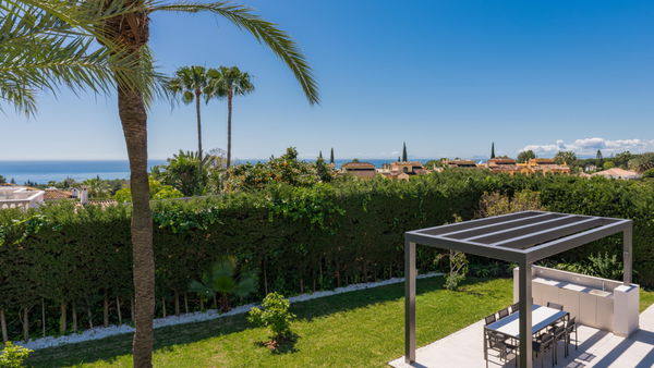 Newly renovated villa with sea views and perfect for families, Nagüeles, Marbella Golden Mile
