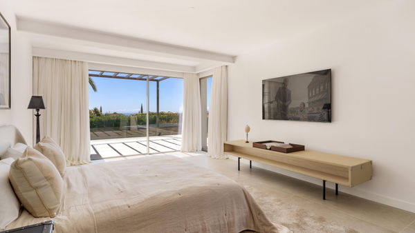Newly renovated villa with sea views and perfect for families, Nagüeles, Marbella Golden Mile