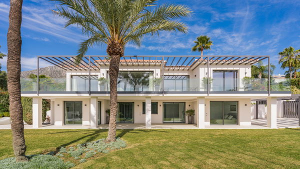 Newly renovated villa with sea views and perfect for families, Nagüeles, Marbella Golden Mile