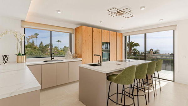 Newly renovated villa with sea views and perfect for families, Nagüeles, Marbella Golden Mile