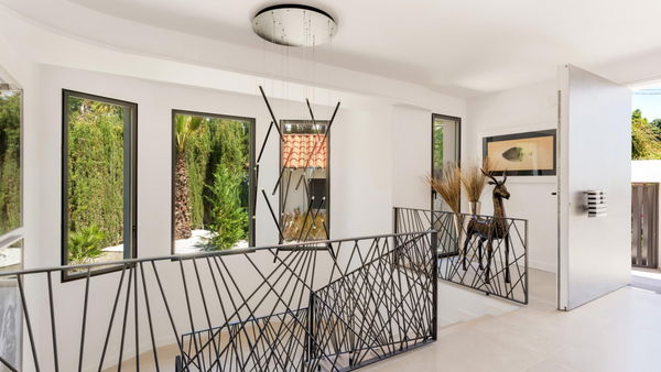 Newly renovated villa with sea views and perfect for families, Nagüeles, Marbella Golden Mile
