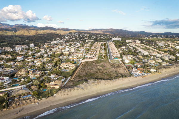 Ground Floor Duplex in front line beach, Marbella East, Las Chapas
