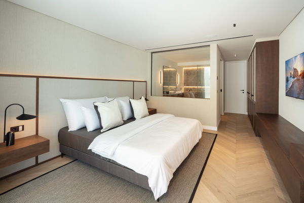 Modern and sophisticated apartment in Marina de Puente Romano