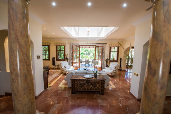 Classic beauty and comfort in a villa in the mountains of La Zagaleta, Benahavis