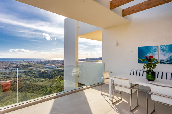 Lovely Apartment on the hills of Benahavis