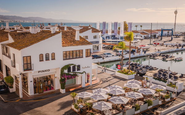 State-of-the-art refurbished duplex penthouse with spectacular panoramic views of Puerto Banús