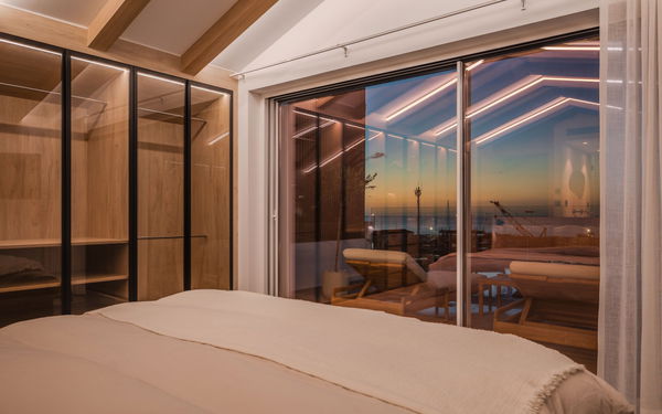 State-of-the-art refurbished duplex penthouse with spectacular panoramic views of Puerto Banús