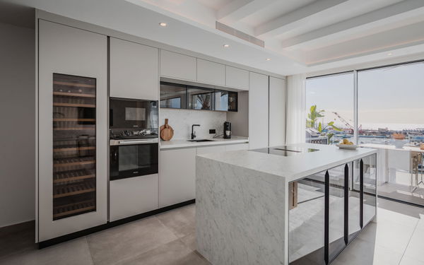 State-of-the-art refurbished duplex penthouse with spectacular panoramic views of Puerto Banús