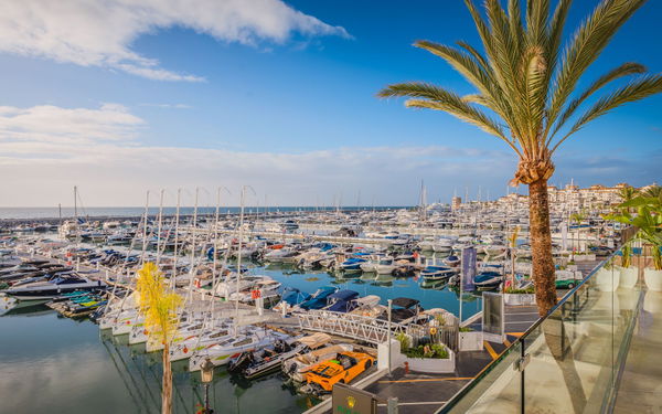 State-of-the-art refurbished duplex penthouse with spectacular panoramic views of Puerto Banús