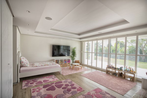 A paradisiacal villa, with all luxury details, on the Mediterranean coast of Estepona