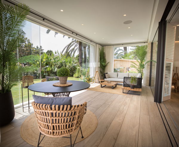 A paradisiacal villa, with all luxury details, on the Mediterranean coast of Estepona