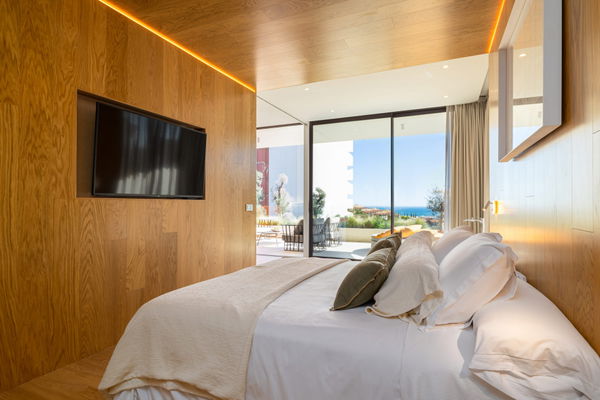 Penthouse with concierge service in a secure development in El Higuerón