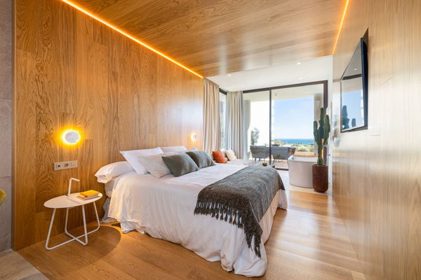 Penthouse with concierge service in a secure development in El Higuerón