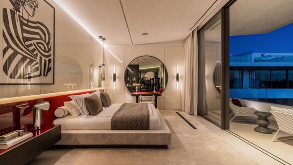 Exceptional property on the exclusive Golden Mile, Marbella