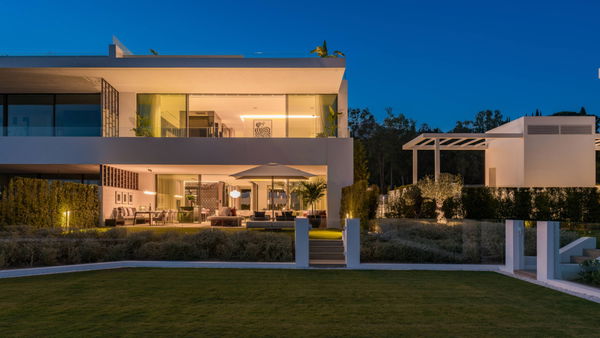 Exceptional property on the exclusive Golden Mile, Marbella
