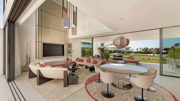 Exceptional property on the exclusive Golden Mile, Marbella