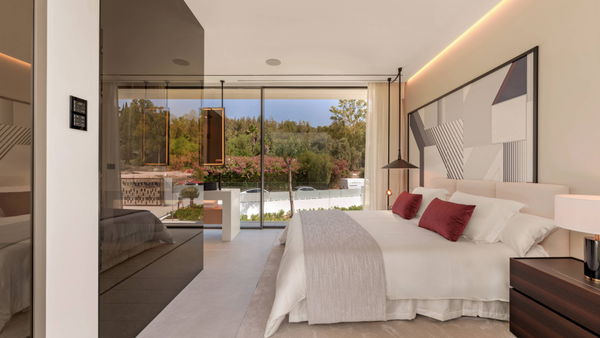Exceptional property on the exclusive Golden Mile, Marbella