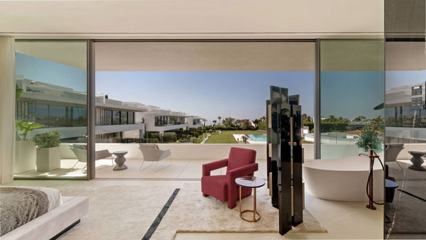 Exceptional property on the exclusive Golden Mile, Marbella