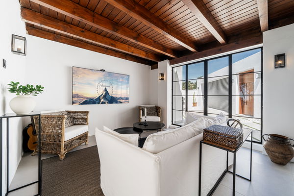 Majestic villa inspired by the traditional Spanish farmhouses in El Madroñal , Benahavis