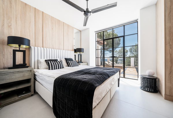 Majestic villa inspired by the traditional Spanish farmhouses in El Madroñal , Benahavis