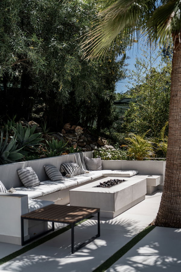 Majestic villa inspired by the traditional Spanish farmhouses in El Madroñal , Benahavis