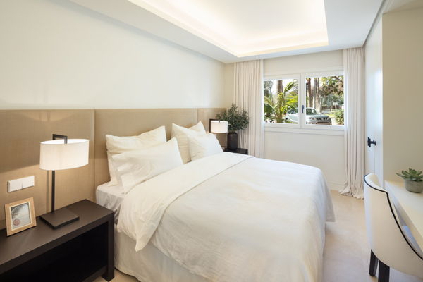 Magnificent Luxury Apartment in the Exclusive Puente Romano Estate, Marbella Golden Mile