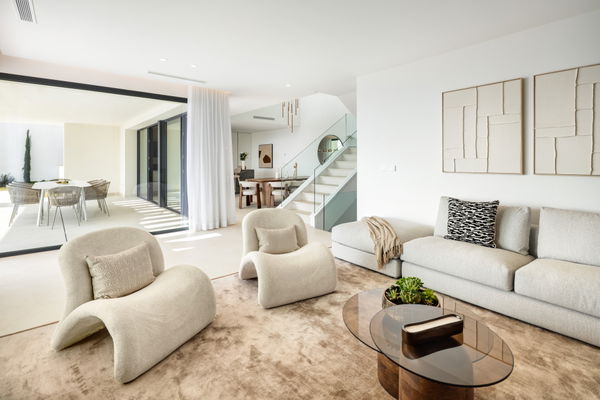 Sophisticated villa in the exclusive area of Pinares de San Antón, Málaga