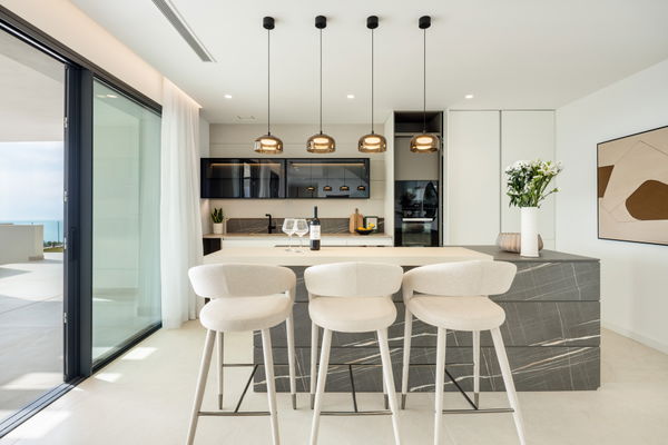 Sophisticated villa in the exclusive area of Pinares de San Antón, Málaga