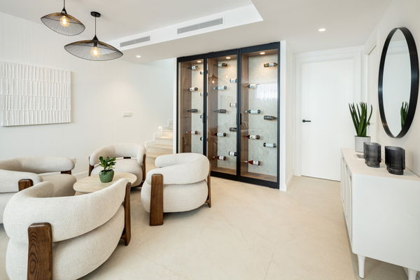 Sophisticated villa in the exclusive area of Pinares de San Antón, Málaga