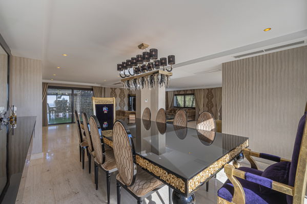 Magnificent large villa with incredible panoramic views located in the prestigious El Herrojo, Benahavis