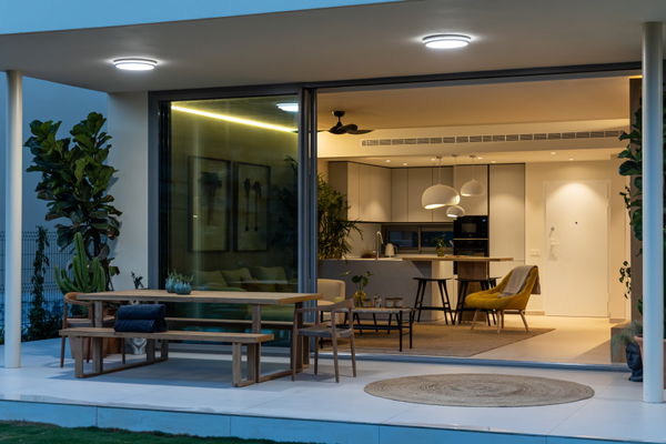 Cozy penthouse with spectacular sea views and immediate delivery