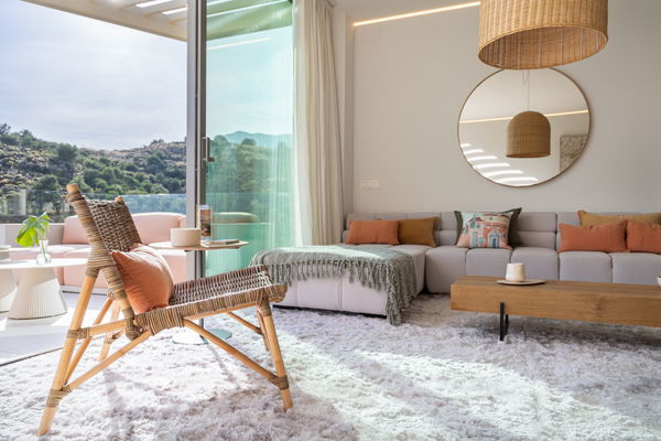Cozy penthouse with spectacular sea views and immediate delivery