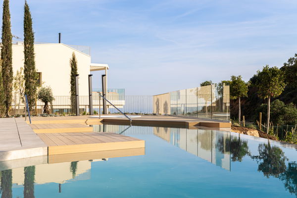 Cozy penthouse with spectacular sea views and immediate delivery