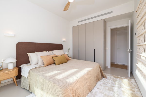 Cozy penthouse with spectacular sea views and immediate delivery