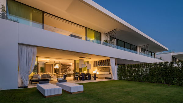 Exceptional property with luxury details on the exclusive Golden Mile, Marbella