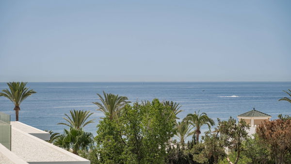 Exceptional property with luxury details on the exclusive Golden Mile, Marbella