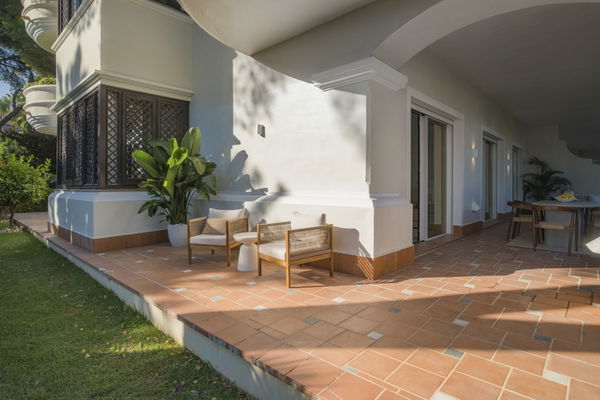 Corner apartment in one of the most sought after communities in Sierra Blanca, close to the Golden Mile, Marbella