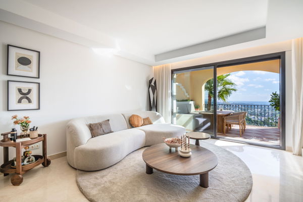 Luxury dreamy penthouse with marvellous views in Buenavista, Benahavís