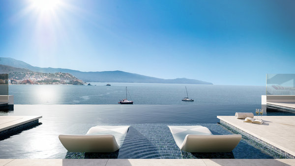 Luxurious seafront villa: the essence of Mediterranean living in Marina del Este, La Herradura,