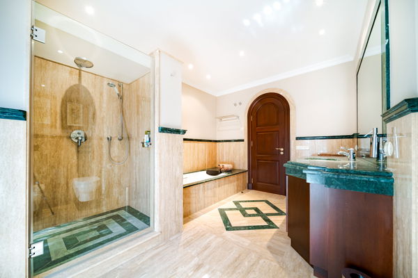 Exceptional large villa beachside, a unique opportunity in Guadalmina Baja, San Pedro de Alcantara