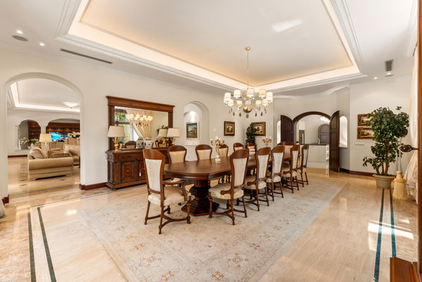 Exceptional large villa beachside, a unique opportunity in Guadalmina Baja, San Pedro de Alcantara