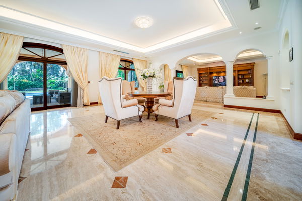 Exceptional large villa beachside, a unique opportunity in Guadalmina Baja, San Pedro de Alcantara