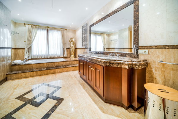 Exceptional large villa beachside, a unique opportunity in Guadalmina Baja, San Pedro de Alcantara