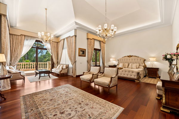 Exceptional large villa beachside, a unique opportunity in Guadalmina Baja, San Pedro de Alcantara