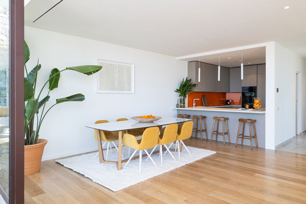 Unique villa in a development with 5-star hotel services and security in El Higuerón, Fuengirola