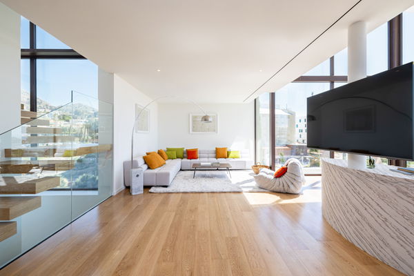 Unique villa in a development with 5-star hotel services and security in El Higuerón, Fuengirola