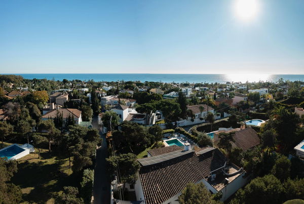 Elegant beachside villa in Marbesa: private and tranquil living just steps away from the beach