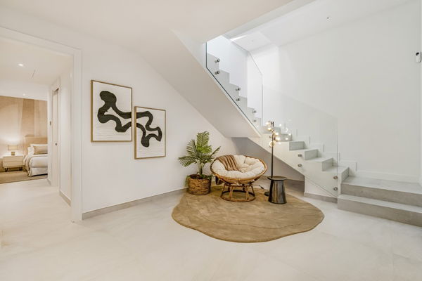 Stunning large contemporary style villa on Marbella's Golden Mile