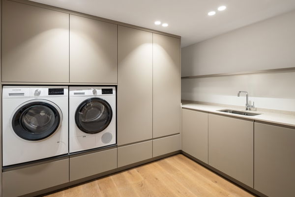 Modern villa with Mediterranean elegance in Los Arqueros, Benahavís
