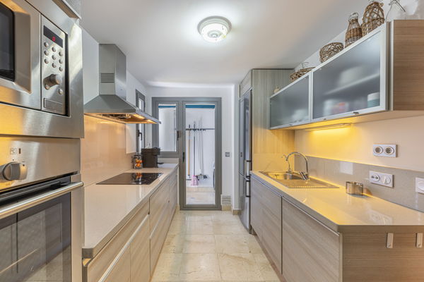 Penthouse in a privileged setting with panoramic views of the sea and golf course in Los Flamingos, Benahavís
